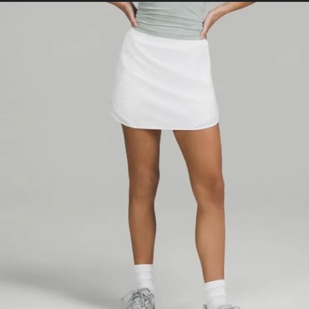 Lululemon White Hotty Hot HR Skirt *Long Size 10 NWT